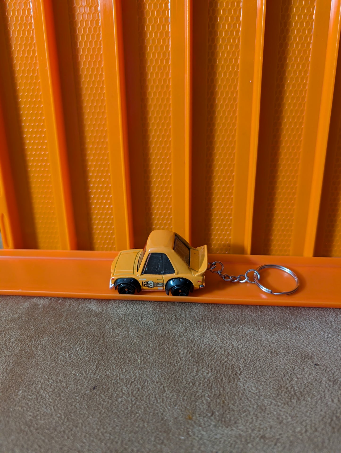 Custom Diecast Keychain – Yellow Compact Racer