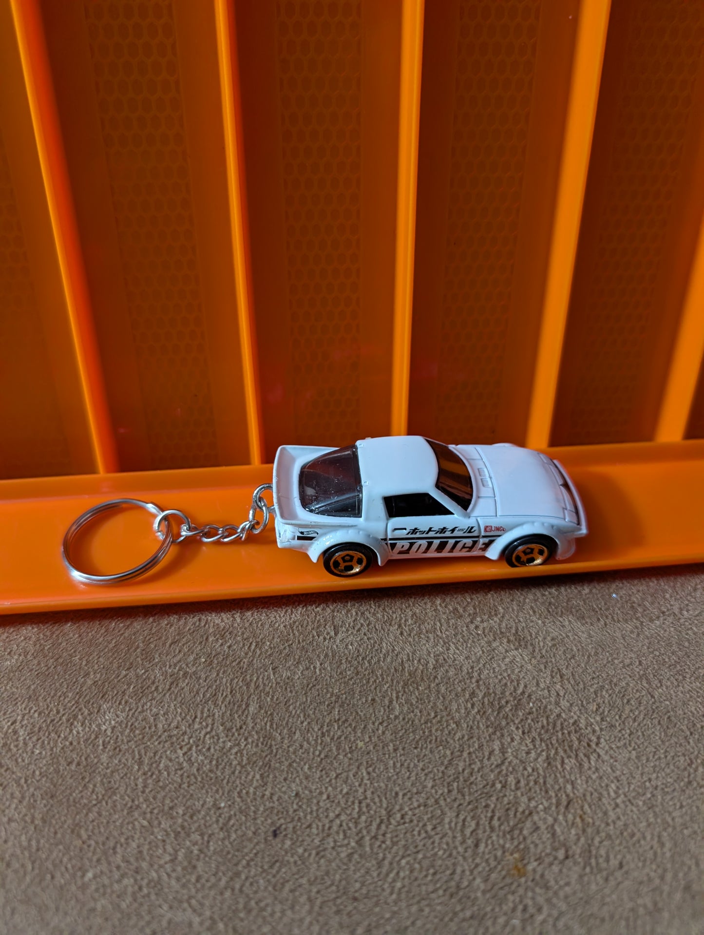 Custom Diecast Keychain – White Police Coupe