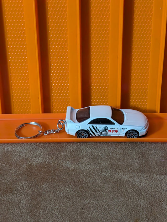Custom Diecast Keychain – White Godzilla Skyline