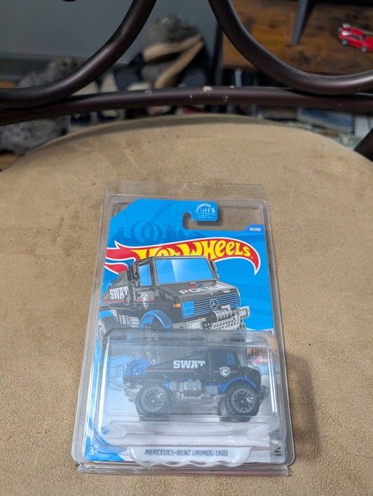 Mercedes‑Benz Unimog 1300 (SWAT) – HW Metro 10/10 (2024 Treasure Hunt)