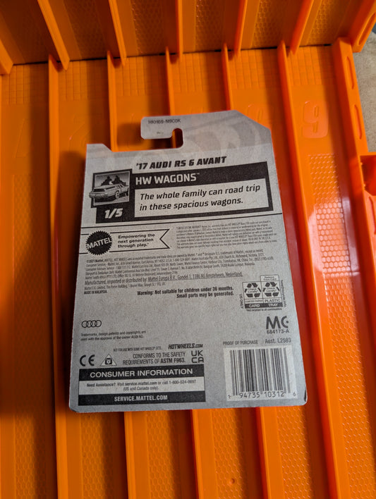 (Hot Wheels- '17 Audi RS 6 Avant HW Wagons 1/5)